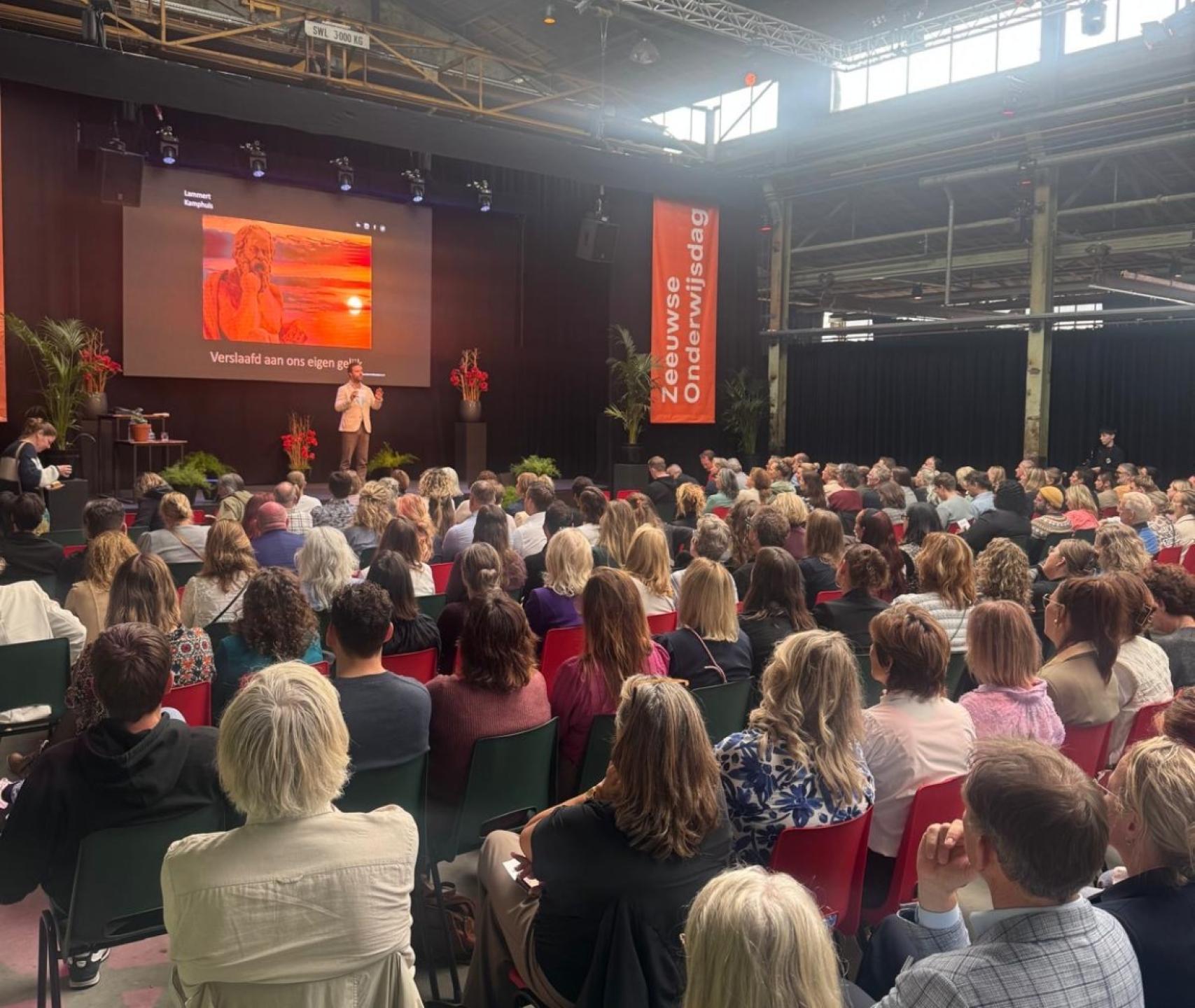 d8e4dfe5-b570-4d49-a755-88179af6d4b5-1